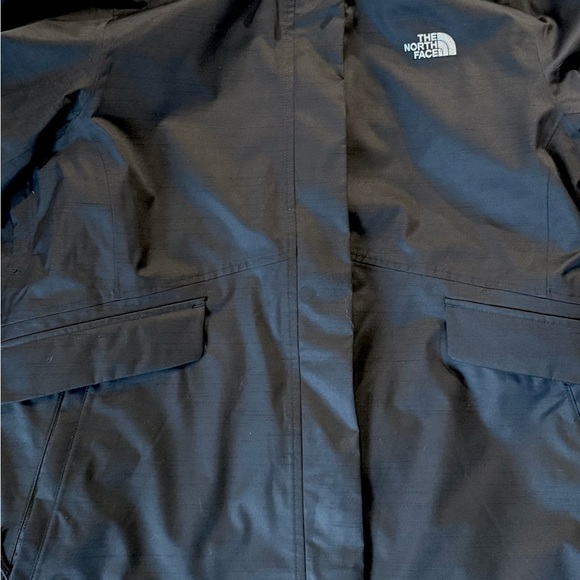 The North Face Women’s Black Triclimate 3-in-1 Jacket, Puffer & Shell XL - Picture 13 of 14